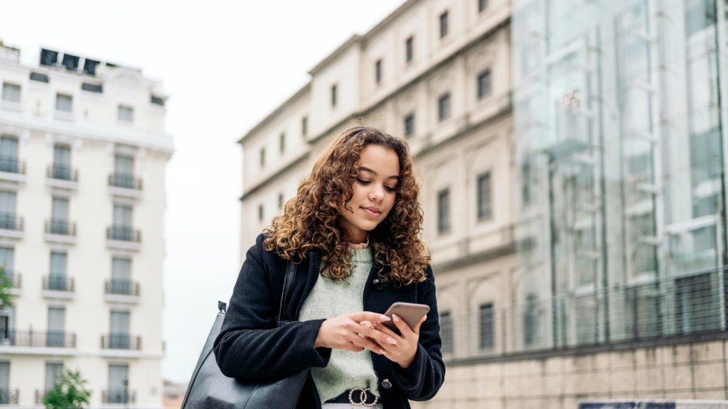 Лишение статуса ПМЖ в Чехии: когда возможно и что делать?