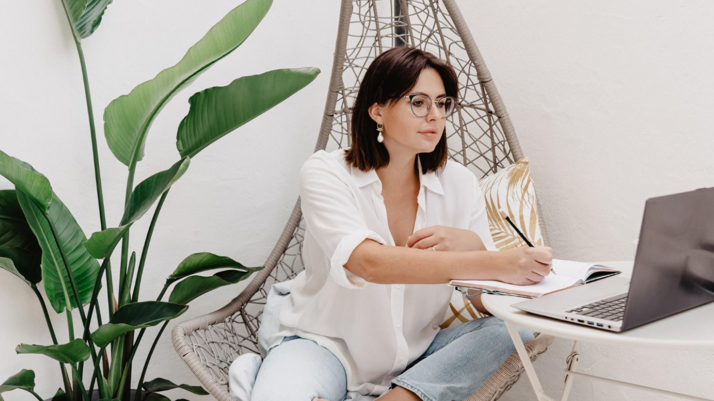 Фриланс для украинцев за границей: с чего начать и где искать заказы